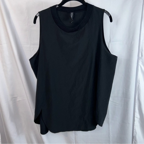 Athleta Top Sunlover SPF 50+ Pullover Tank Top Sleeveless Crewneck Scallop Back - Picture 2 of 10